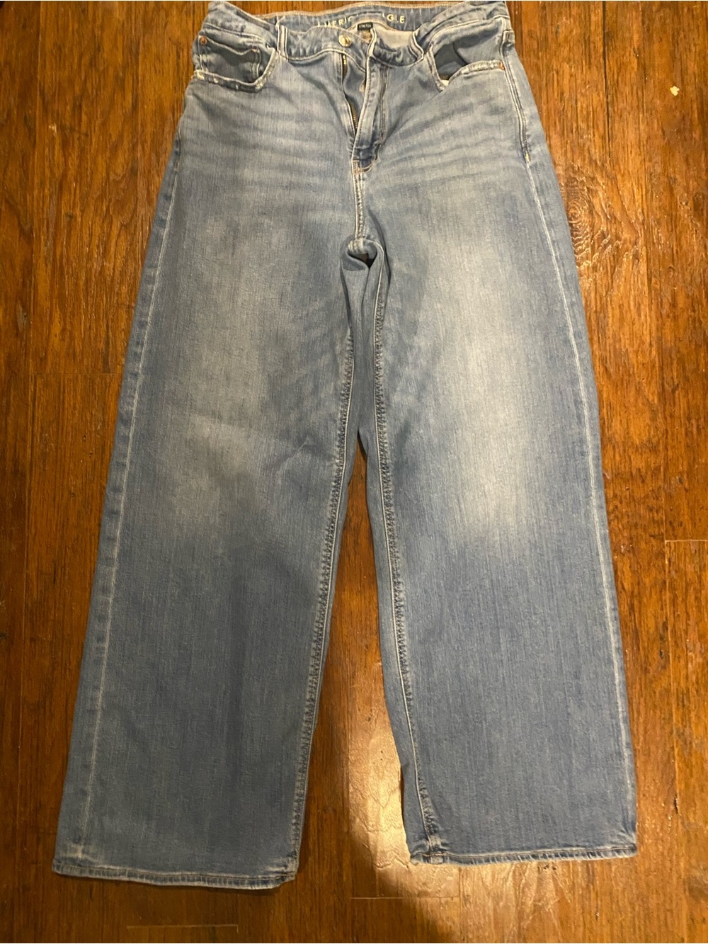 Women’s American Eagle high rise baggy wide leg jeans size 8L
